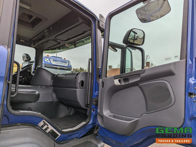 Camión frigorífico Scania P230 4x2 Daycab Euro4 KoelVriesBak 8.2m - Carrier Supra 950Mt + Laadklep 2000kg: foto 13 Camión frigorífico Scania P230 4x2 Daycab Euro4 KoelVriesBak 8.2m - Carrier Supra 950Mt + Laadklep 2000kg: foto 13