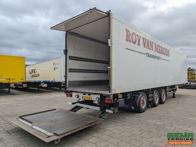 Schmitz Cargobull SKO 24 3-Assen SAF - KoelVriesTrailer - ThermoKing Maxima 1300 - Laadklep 3000KG - lift-as - Stuur-as - Semirremolque isotérmico: foto 1 Schmitz Cargobull SKO 24 3-Assen SAF - KoelVriesTrailer - ThermoKing Maxima 1300 - Laadklep 3000KG - lift-as - Stuur-as - Semirremolque isotérmico: foto 1