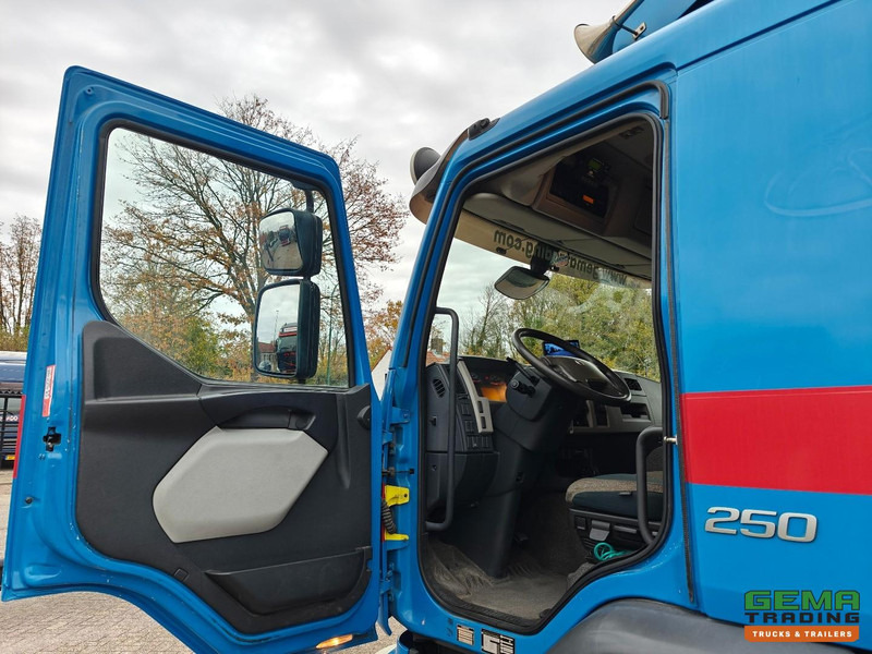 Arrendamiento de Volvo FE 250 4x2 Slaapcab Euro6 - Koel-Vriesbak 7.5m + Carrier Supra 750 Mt + Laadklep 2000kg - 01/2026 APK Volvo FE 250 4x2 Slaapcab Euro6 - Koel-Vriesbak 7.5m + Carrier Supra 750 Mt + Laadklep 2000kg - 01/2026 APK: foto 13