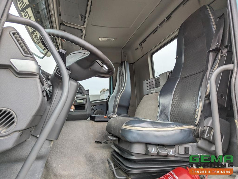 Volvo FMX410 8x4 /4 Daycab Euro5 - Haakarm 25T - CementSilo - RadioGrafisch - Hydr. Steunpoten - NaafReductie - Camión multibasculante: foto 5 Volvo FMX410 8x4 /4 Daycab Euro5 - Haakarm 25T - CementSilo - RadioGrafisch - Hydr. Steunpoten - NaafReductie - Camión multibasculante: foto 5