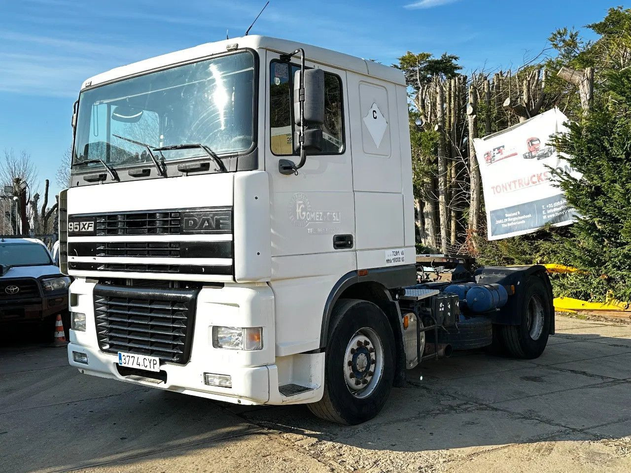 DAF XF 95.380 4X2 Tractor-unit Spring/Air ZF Manual DAF XF 95.380 4X2 Tractor-unit Spring/Air ZF Manual - Cabeza tractora: foto 2 DAF XF 95.380 4X2 Tractor-unit Spring/Air ZF Manual DAF XF 95.380 4X2 Tractor-unit Spring/Air ZF Manual - Cabeza tractora: foto 2