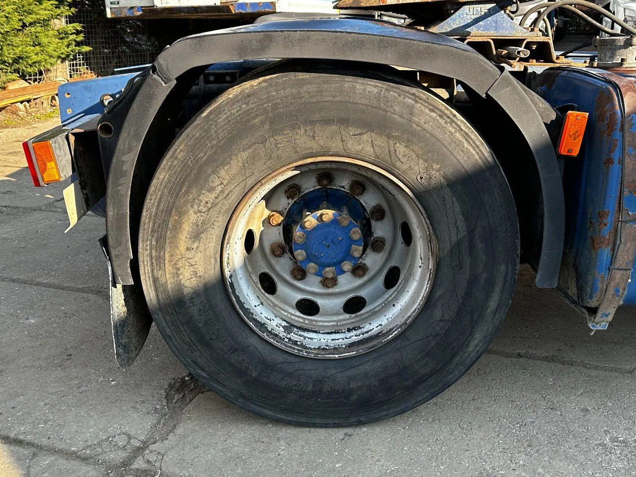 DAF XF 95.380 4X2 Tractor-unit Spring/Air ZF Manual DAF XF 95.380 4X2 Tractor-unit Spring/Air ZF Manual - Cabeza tractora: foto 5 DAF XF 95.380 4X2 Tractor-unit Spring/Air ZF Manual DAF XF 95.380 4X2 Tractor-unit Spring/Air ZF Manual - Cabeza tractora: foto 5