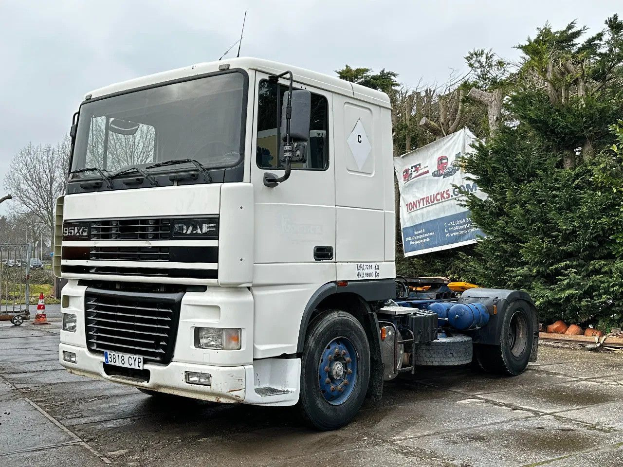 DAF XF 95.380 4X2 Tractor-unit Spring/Air ZF Manual DAF XF 95.380 4X2 Tractor-unit Spring/Air ZF Manual - Cabeza tractora: foto 2 DAF XF 95.380 4X2 Tractor-unit Spring/Air ZF Manual DAF XF 95.380 4X2 Tractor-unit Spring/Air ZF Manual - Cabeza tractora: foto 2
