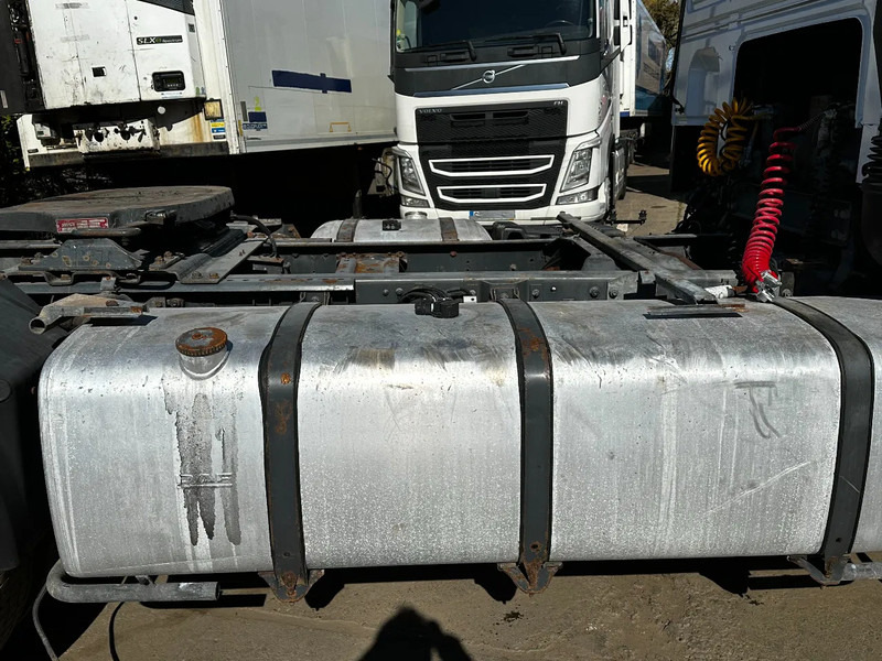 DAF XF 95.480 4X2 Tractor-unit Spring/Air ZF Manual Euro3 Airco - Cabeza tractora: foto 5 DAF XF 95.480 4X2 Tractor-unit Spring/Air ZF Manual Euro3 Airco - Cabeza tractora: foto 5