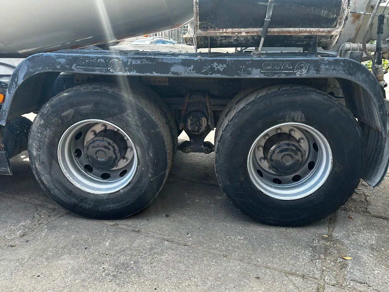 MAN TGA 35.360 8X4 CIFA Beton Mixer Spring/Spring ZF - Camión hormigonera: foto 5 MAN TGA 35.360 8X4 CIFA Beton Mixer Spring/Spring ZF - Camión hormigonera: foto 5