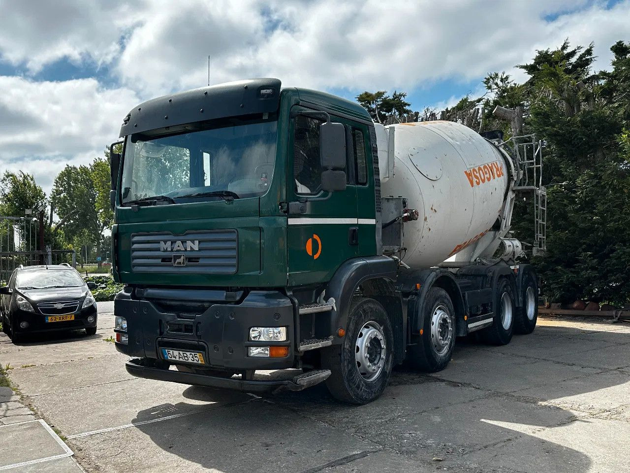 MAN TGA 35.360 8X4 CIFA Beton Mixer Spring/Spring ZF - Camión hormigonera: foto 2 MAN TGA 35.360 8X4 CIFA Beton Mixer Spring/Spring ZF - Camión hormigonera: foto 2