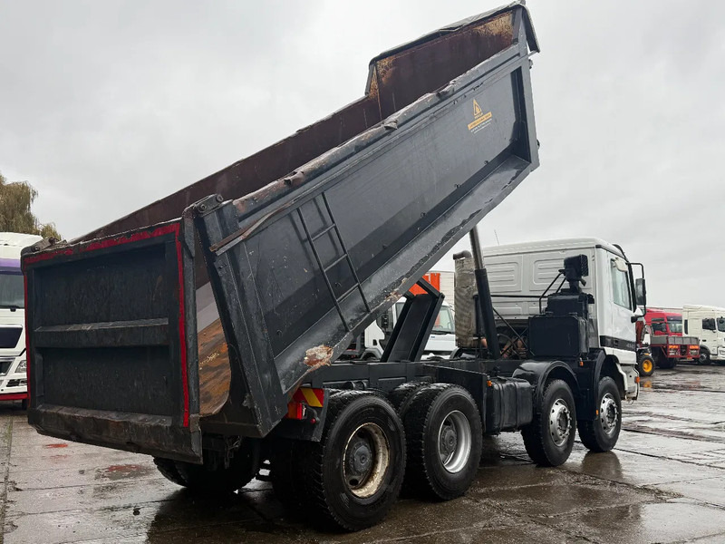 Mercedes-Benz Actros 4143 V6 8X4 Tipper Spring/Spring MP1 Manual Gear - Camión volquete: foto 4 Mercedes-Benz Actros 4143 V6 8X4 Tipper Spring/Spring MP1 Manual Gear - Camión volquete: foto 4