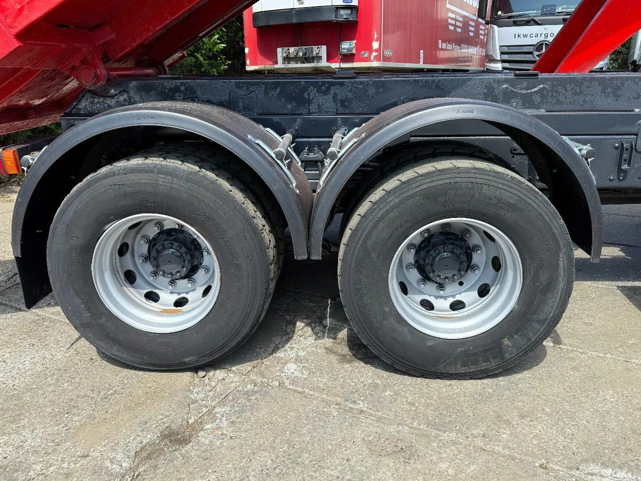 Volvo FH 16.600 6X4 Tipper Spring/Spring Euro5 - Camión volquete: foto 5 Volvo FH 16.600 6X4 Tipper Spring/Spring Euro5 - Camión volquete: foto 5