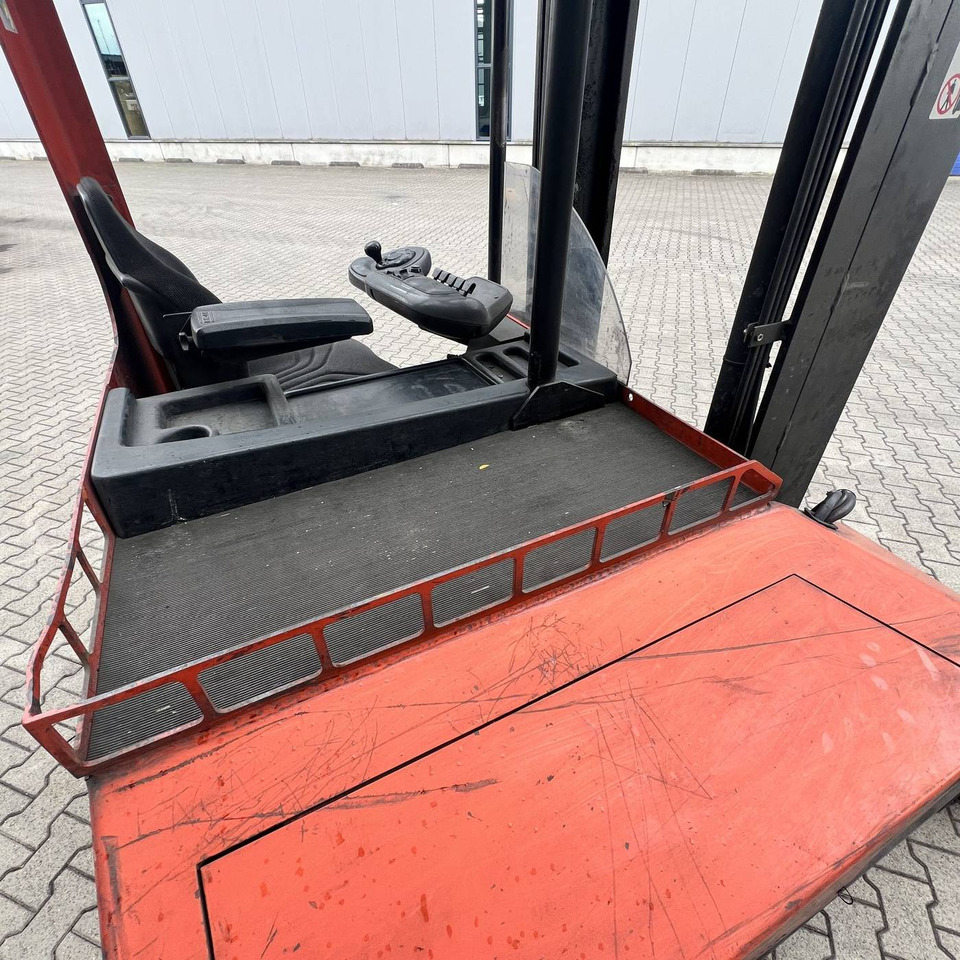 Carretilla de 4 vías BT FR2.7: foto 10