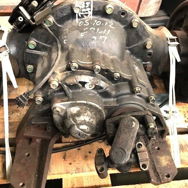 Complete front axle for Caterpillar - Eje y piezas para Equipo de manutención: foto 2 Complete front axle for Caterpillar - Eje y piezas para Equipo de manutención: foto 2