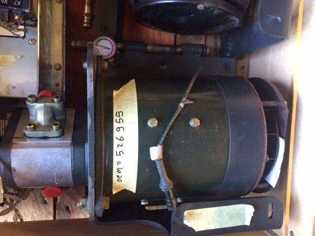 Complete lift motor for Linde - Motor y piezas para Equipo de manutención: foto 2 Complete lift motor for Linde - Motor y piezas para Equipo de manutención: foto 2