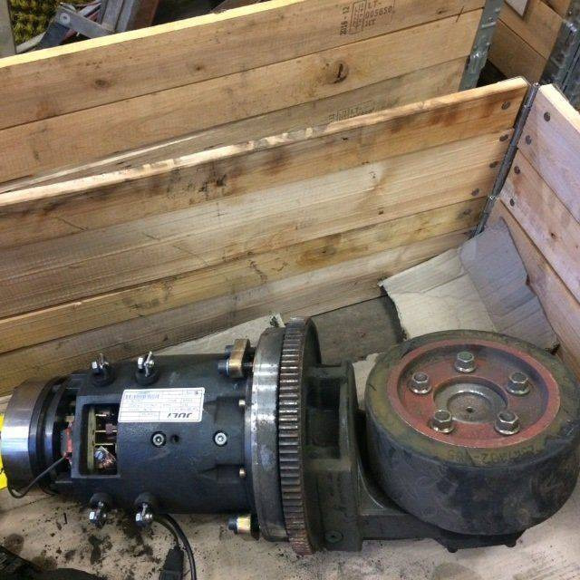 Drive unit for Linde Series 140/144 - Motor y piezas para Equipo de manutención: foto 2 Drive unit for Linde Series 140/144 - Motor y piezas para Equipo de manutención: foto 2