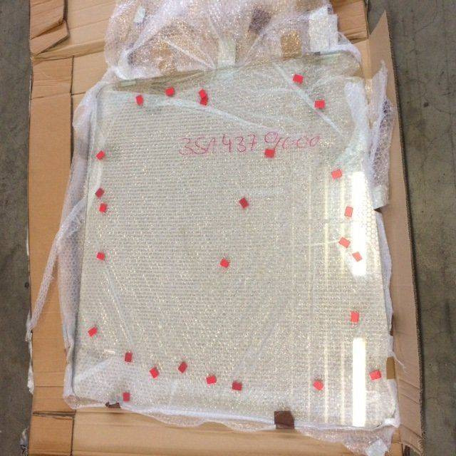 Front Glass Panel for Linde H20-30 - Ventana y piezas para Equipo de manutención: foto 1 Front Glass Panel for Linde H20-30 - Ventana y piezas para Equipo de manutención: foto 1