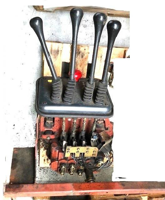 Hydraulic control valve for Line 337 series - Válvula hidráulica para Equipo de manutención: foto 1 Hydraulic control valve for Line 337 series - Válvula hidráulica para Equipo de manutención: foto 1