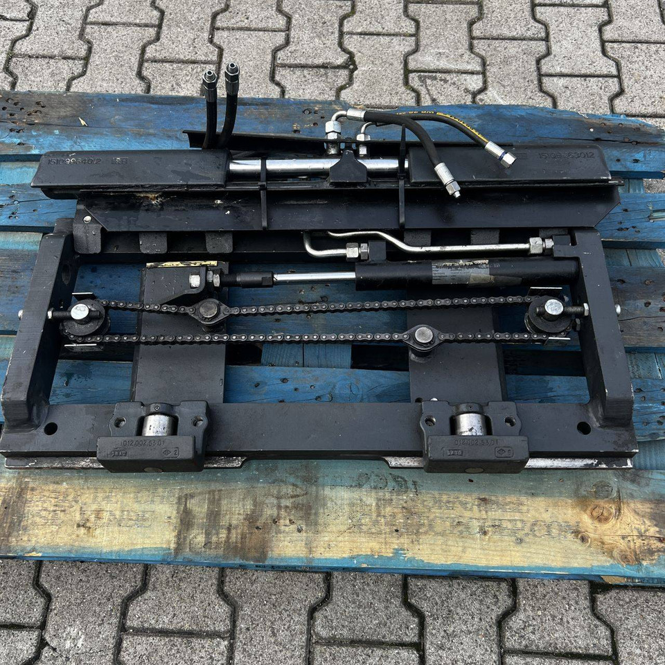 KAUP 2T163SN Forkpositioner without sideshift - Implemento: foto 5 KAUP 2T163SN Forkpositioner without sideshift - Implemento: foto 5