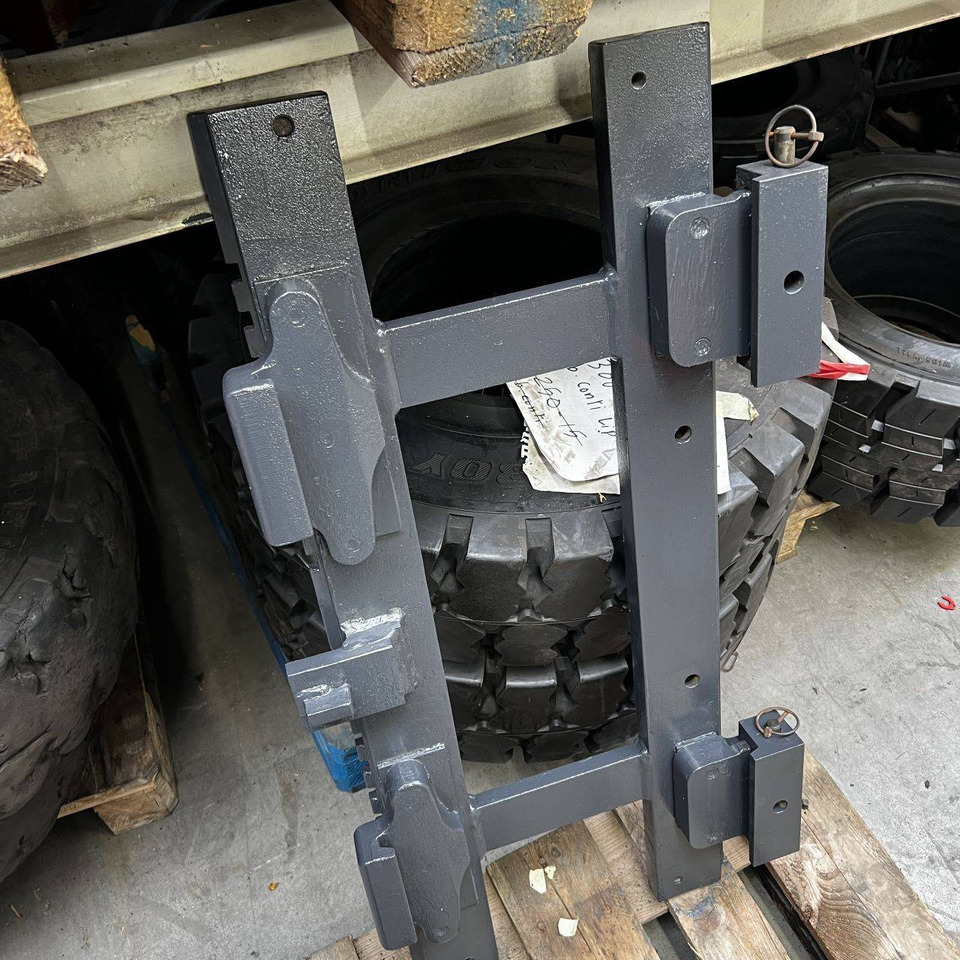 KAUP Hook-on forkcarriage 2T013 - Implemento: foto 3 KAUP Hook-on forkcarriage 2T013 - Implemento: foto 3