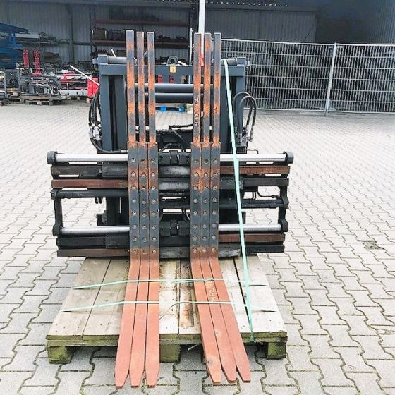 Kaup Triple pallet Handler with Pantograph - Horquillas para Equipo de manutención: foto 1 Kaup Triple pallet Handler with Pantograph - Horquillas para Equipo de manutención: foto 1