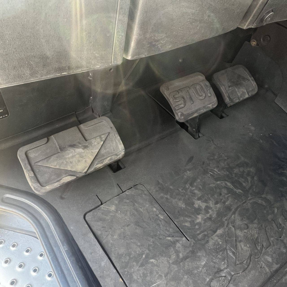 Linde E16PH-02 (386) EVO - Carretilla elevadora eléctrica: foto 5 Linde E16PH-02 (386) EVO - Carretilla elevadora eléctrica: foto 5