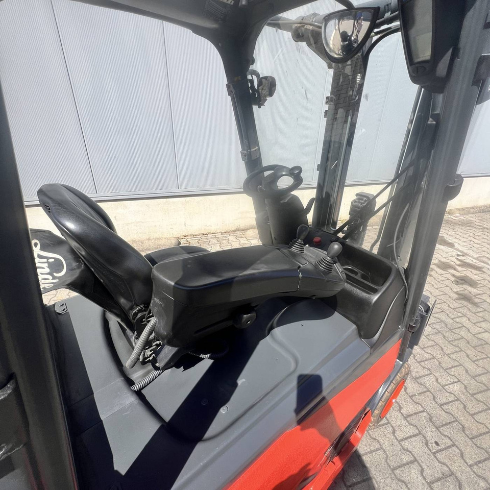 Linde E16PH (386-02) EVO - Carretilla elevadora eléctrica: foto 5 Linde E16PH (386-02) EVO - Carretilla elevadora eléctrica: foto 5