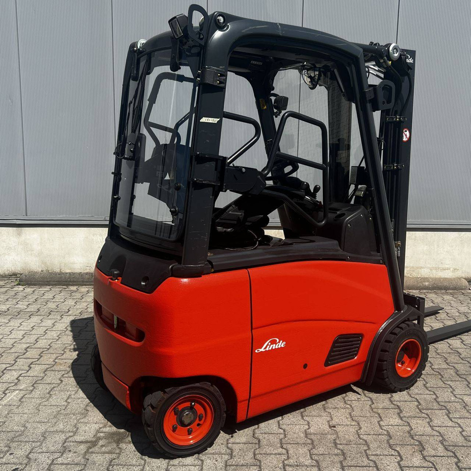 Linde E20PH (386) - Carretilla elevadora eléctrica: foto 2 Linde E20PH (386) - Carretilla elevadora eléctrica: foto 2