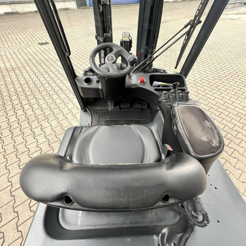 Linde E25L (387) - Carretilla elevadora eléctrica: foto 5 Linde E25L (387) - Carretilla elevadora eléctrica: foto 5