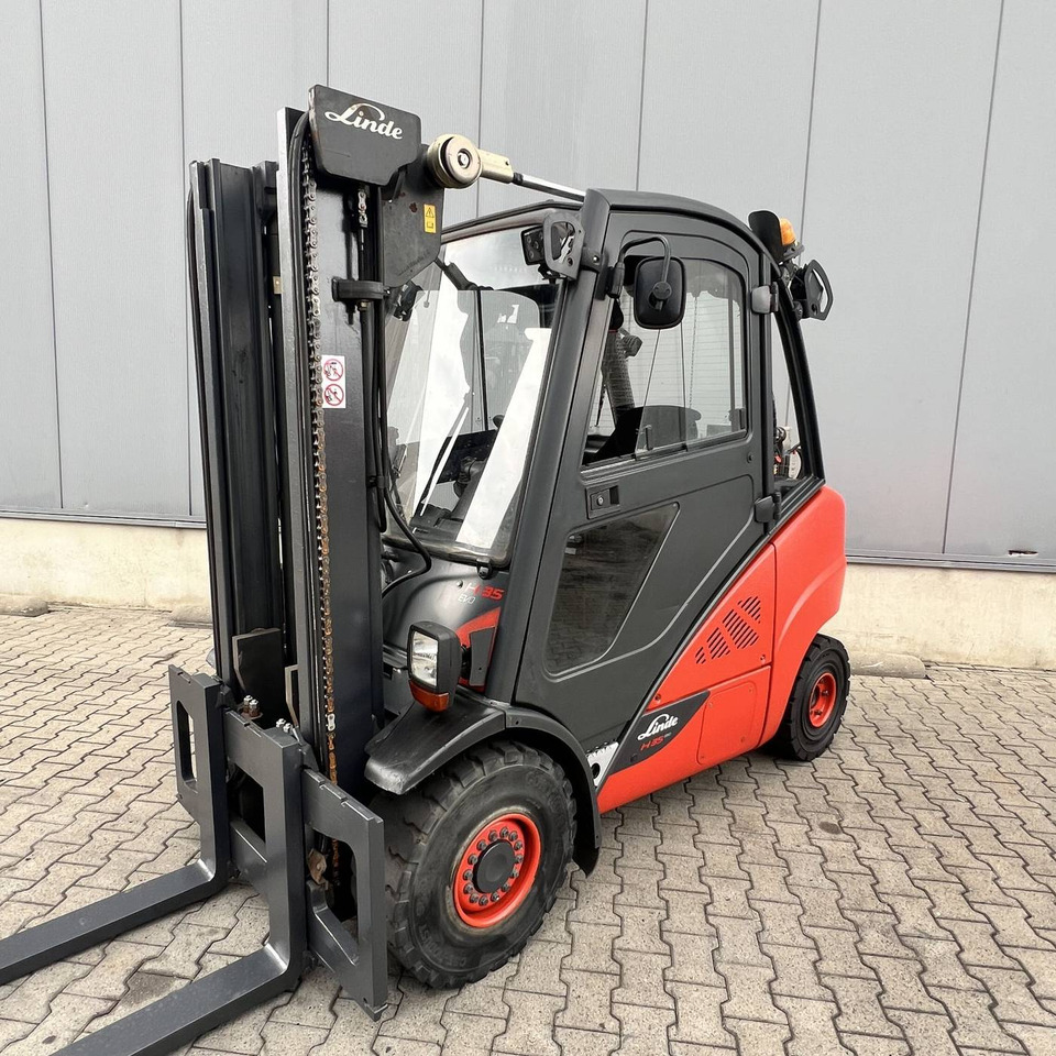 Linde H35D (393-02) EVO - Carretilla elevadora diésel: foto 1 Linde H35D (393-02) EVO - Carretilla elevadora diésel: foto 1