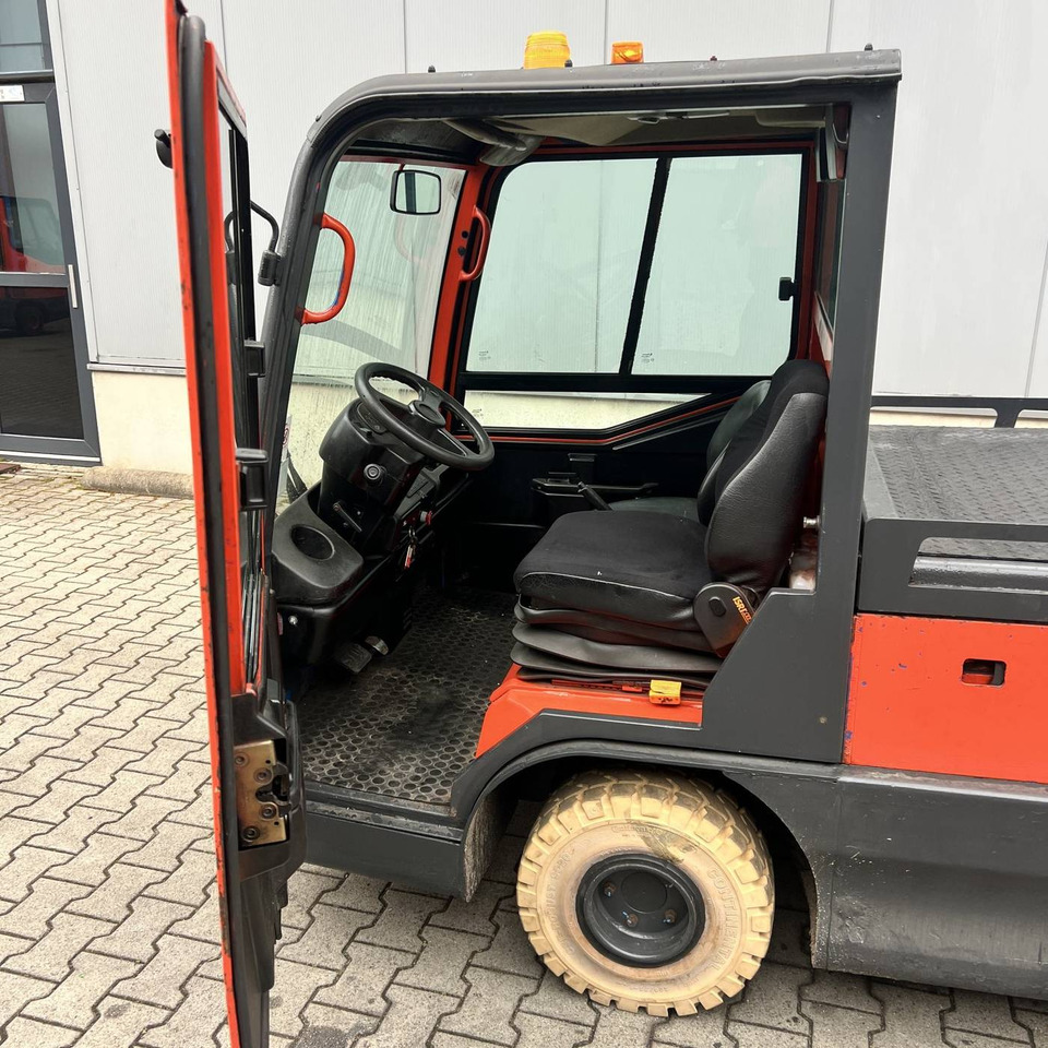 Linde P250 LWB (127) - Remolcadora: foto 4 Linde P250 LWB (127) - Remolcadora: foto 4