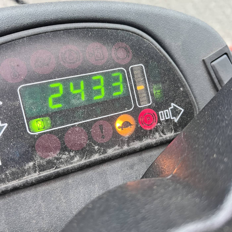 Remolcadora Linde P250 SWB (127): foto 6