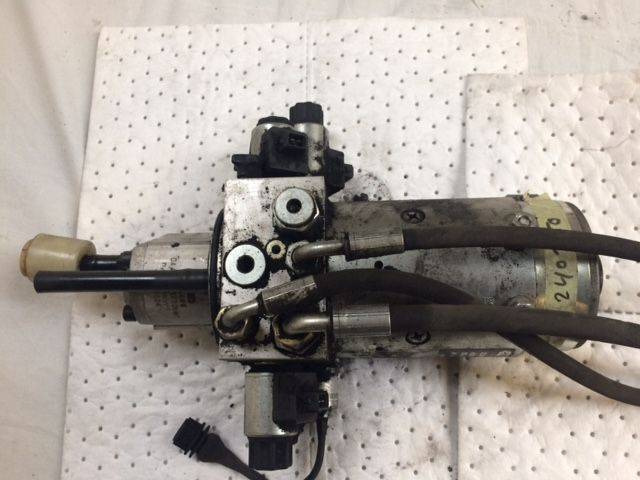 Pump unit for Linde /133/ - Bomba de dirección para Equipo de manutención: foto 2 Pump unit for Linde /133/ - Bomba de dirección para Equipo de manutención: foto 2