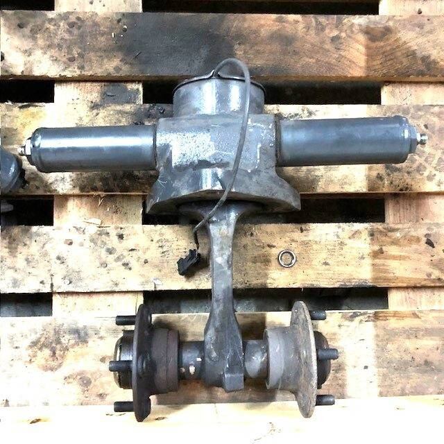 Rear axle AL18Z-03/386 for Linde - Eje y piezas para Equipo de manutención: foto 1 Rear axle AL18Z-03/386 for Linde - Eje y piezas para Equipo de manutención: foto 1