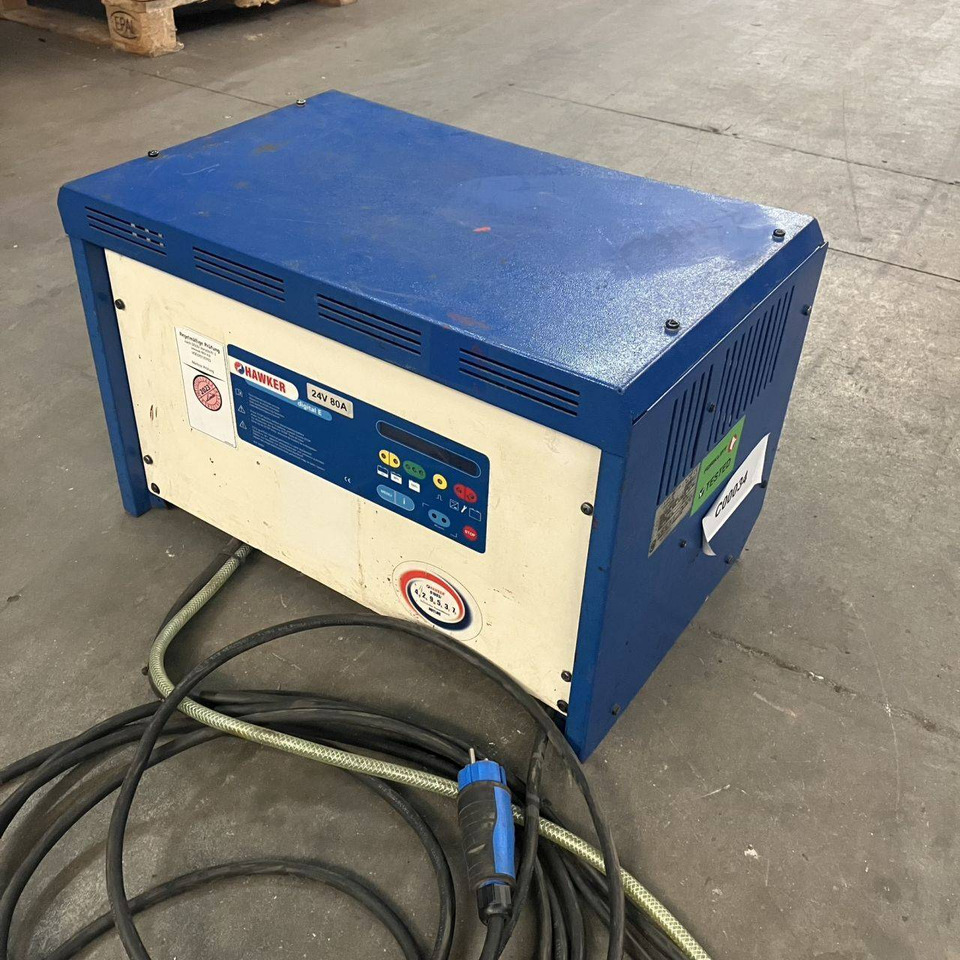 Hawker E 24V/80A+EU - Recambio para Equipo de manutención: foto 1 Hawker E 24V/80A+EU - Recambio para Equipo de manutención: foto 1