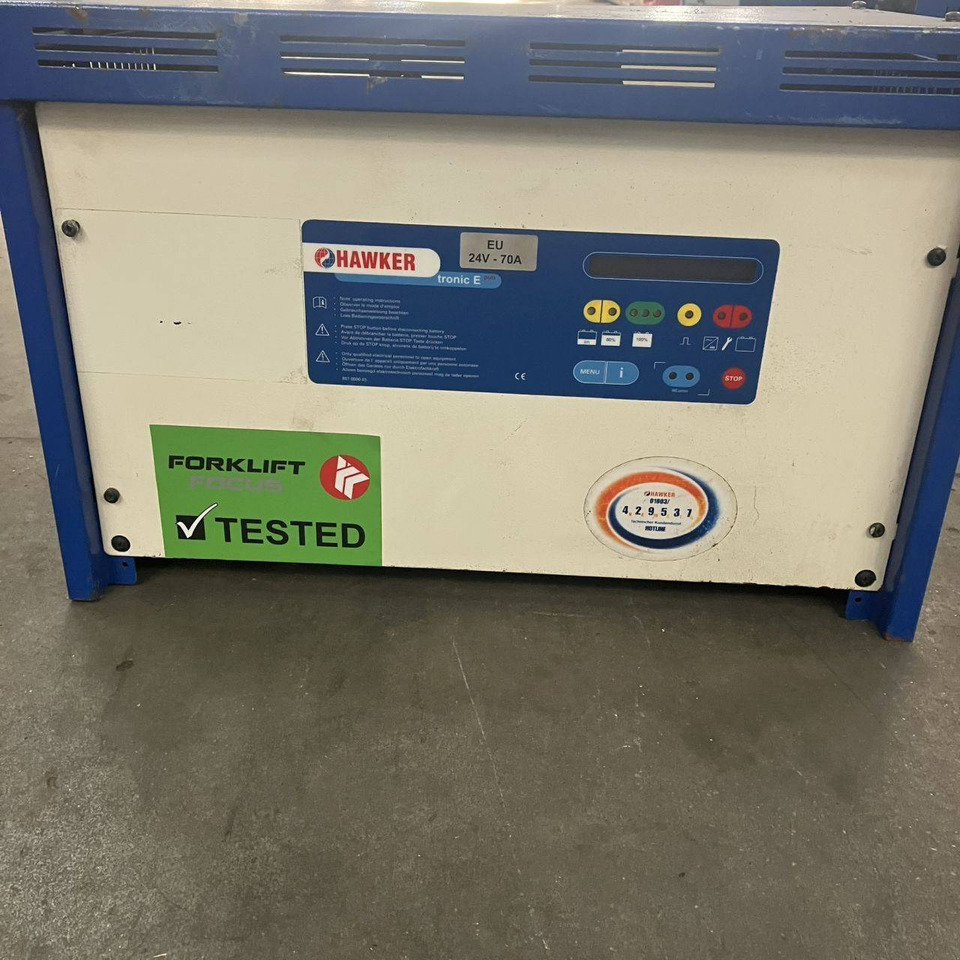 Hawker E24V-70A tronic E puls+EU - Recambio para Equipo de manutención: foto 3 Hawker E24V-70A tronic E puls+EU - Recambio para Equipo de manutención: foto 3