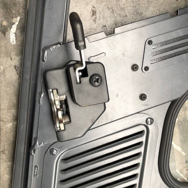 Right door for Linde series 387 - Puerta y piezas para Equipo de manutención: foto 5 Right door for Linde series 387 - Puerta y piezas para Equipo de manutención: foto 5