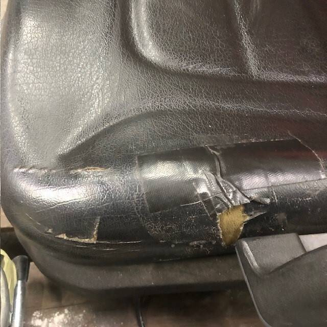 Seat for Mitsubishi/ Caterpillar - Asiento para Equipo de manutención: foto 3 Seat for Mitsubishi/ Caterpillar - Asiento para Equipo de manutención: foto 3