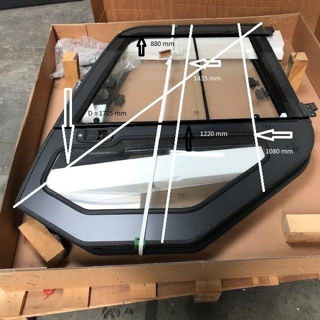 Set of right and left for Komatsu - Puerta y piezas para Equipo de manutención: foto 3 Set of right and left for Komatsu - Puerta y piezas para Equipo de manutención: foto 3