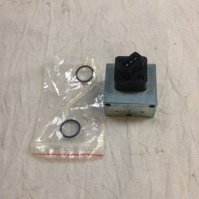 Solenoid,24 VDC / 35,1 OHM / for Caterpillar NR14K - Válvula hidráulica para Equipo de manutención: foto 1 Solenoid,24 VDC / 35,1 OHM / for Caterpillar NR14K - Válvula hidráulica para Equipo de manutención: foto 1