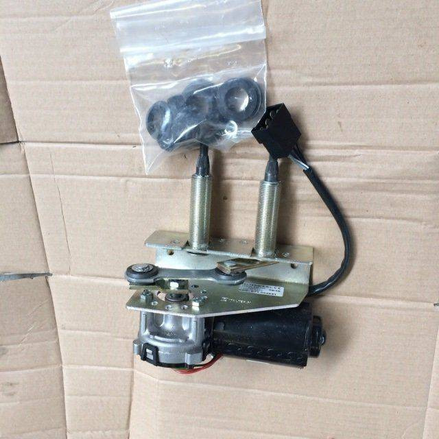Wiper Motor 99W 12V for Caterpillar / Mitsubishi - Cabina e interior para Equipo de manutención: foto 2 Wiper Motor 99W 12V for Caterpillar / Mitsubishi - Cabina e interior para Equipo de manutención: foto 2