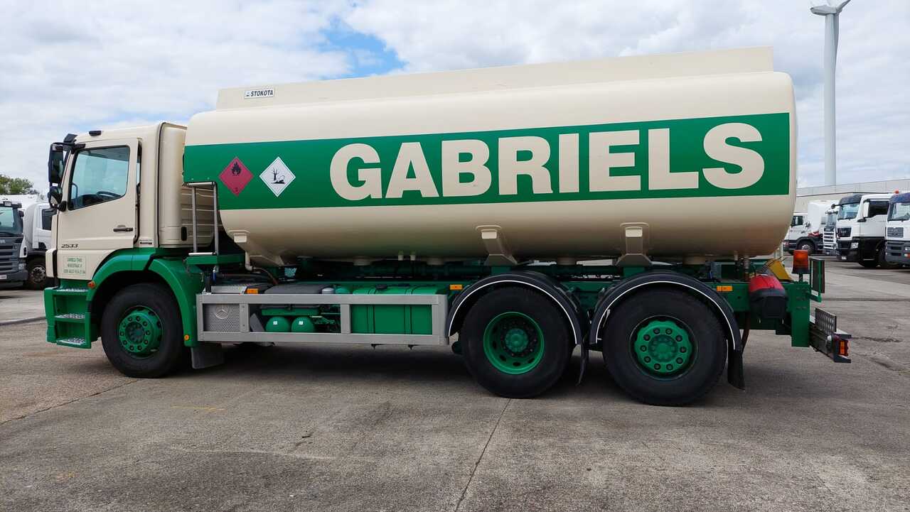 Camión cisterna MERCEDES AXOR: foto 14 Camión cisterna MERCEDES AXOR: foto 14