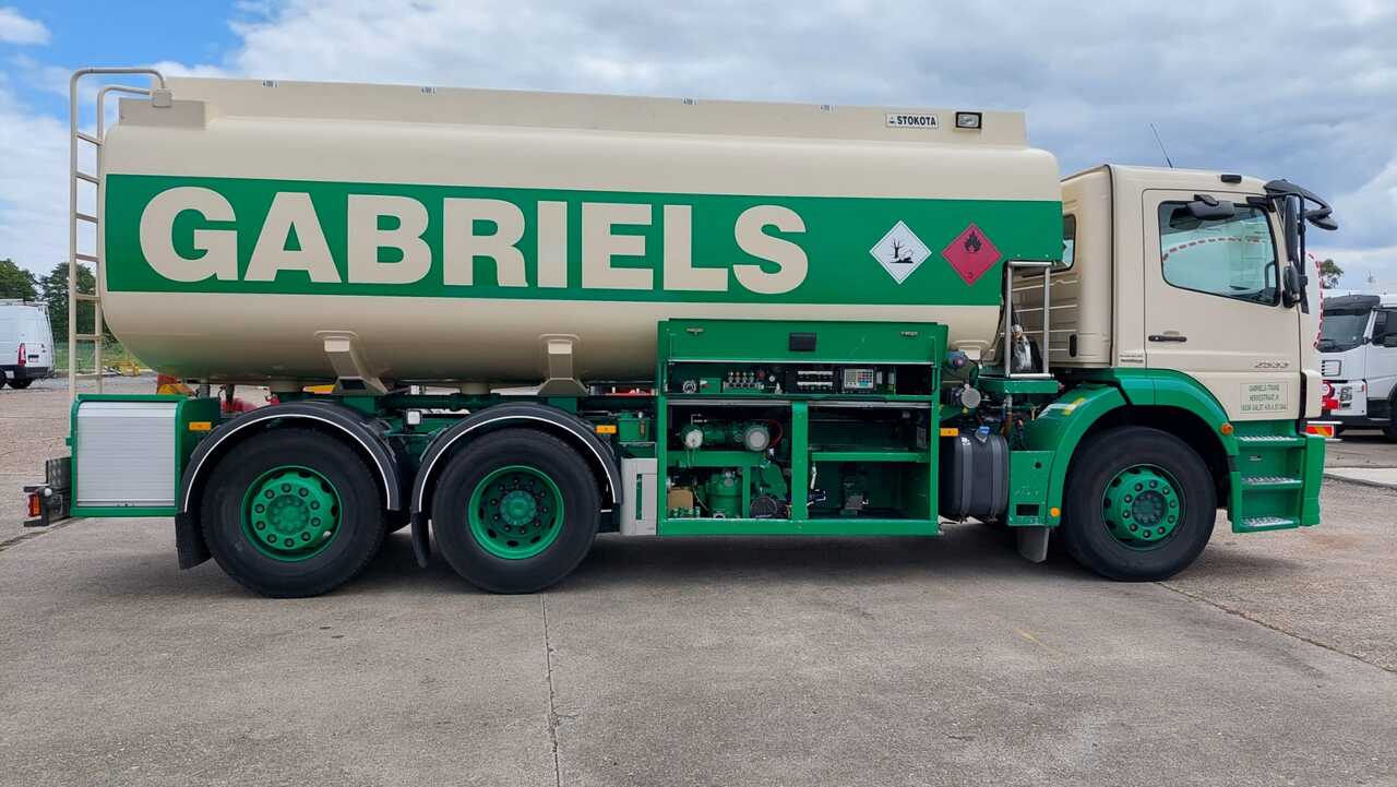 Camión cisterna MERCEDES AXOR: foto 10 Camión cisterna MERCEDES AXOR: foto 10