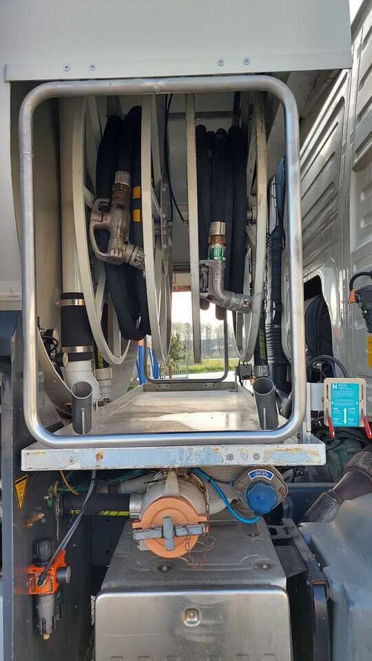 Volvo FMFH - Camión cisterna: foto 2 Volvo FMFH - Camión cisterna: foto 2