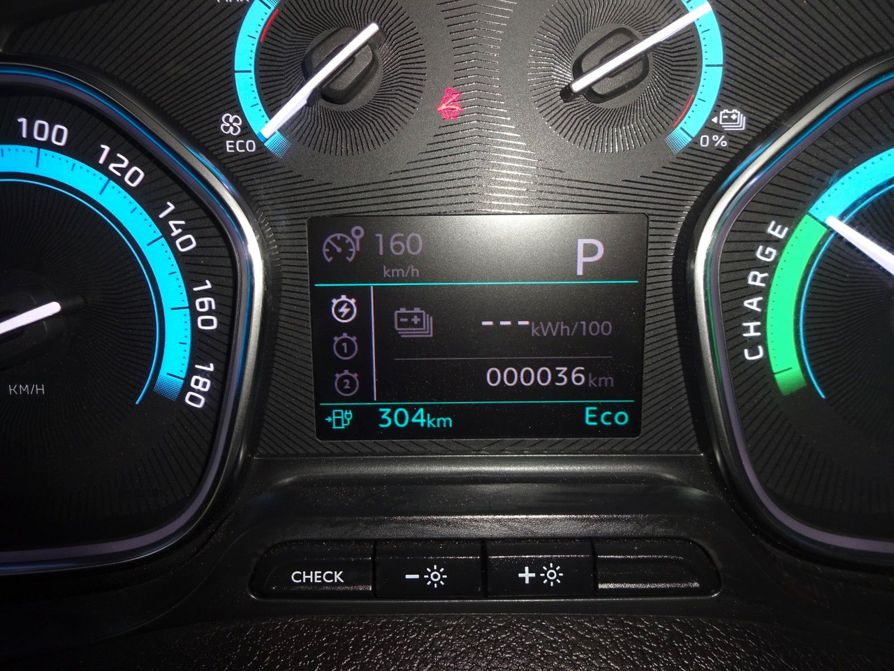 Arrendamiento de Peugeot Expert Kasten Lang, L3H1, 57 kW Peugeot Expert Kasten Lang, L3H1, 57 kW: foto 34 Arrendamiento de Peugeot Expert Kasten Lang, L3H1, 57 kW Peugeot Expert Kasten Lang, L3H1, 57 kW: foto 34