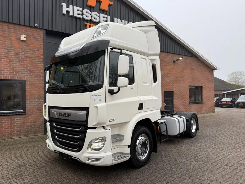 DAF CF 450 4X2 Space Cab LED Retarder Alcoa dura Bright 277.495 KM! German truck - Cabeza tractora: foto 1 DAF CF 450 4X2 Space Cab LED Retarder Alcoa dura Bright 277.495 KM! German truck - Cabeza tractora: foto 1