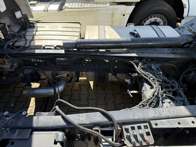 Cabeza tractora MAN TGX 18.440 XXL NO Gearbox & NO Engine, complete brief: foto 16