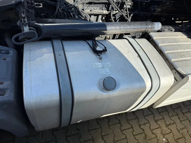 Cabeza tractora MAN TGX 18.440 XXL NO Gearbox & NO Engine, complete brief: foto 8