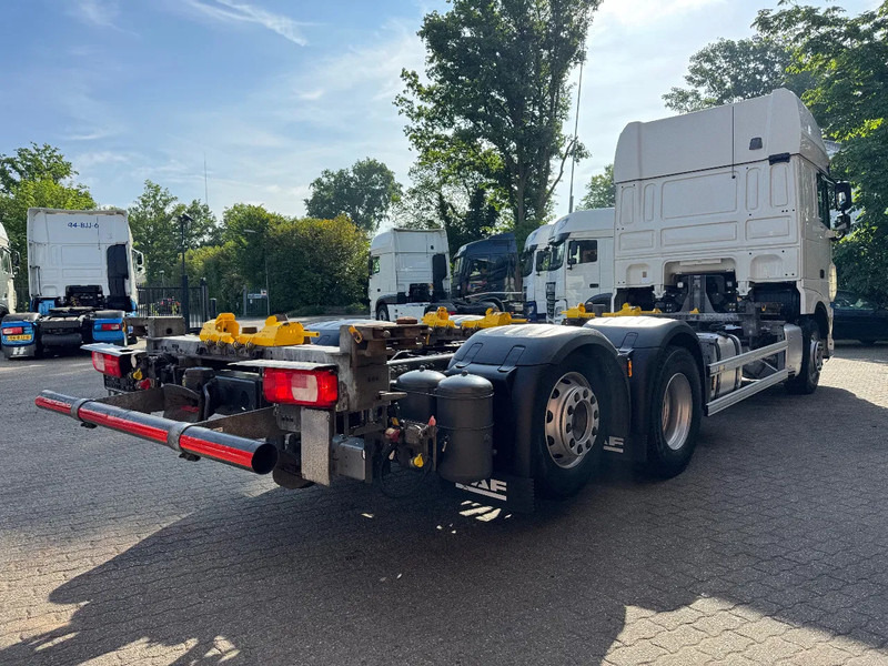 DAF XF 480 6X2 SSC FAR BDF Retarder 2x AHK 7.82 Multiwechseler - Camión portacontenedore/ Intercambiable: foto 4 DAF XF 480 6X2 SSC FAR BDF Retarder 2x AHK 7.82 Multiwechseler - Camión portacontenedore/ Intercambiable: foto 4