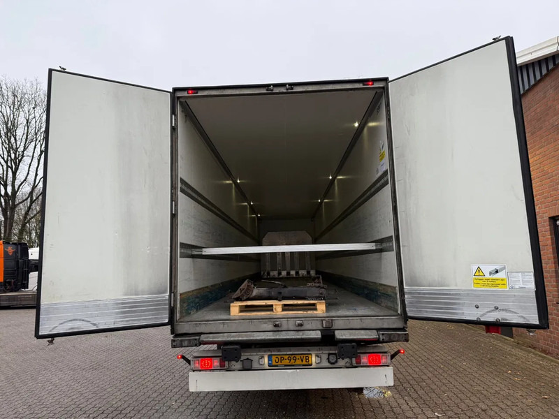 Krone SD Duoplex ISO Koffer, small damage legs + front, APK 06/2026 - Semirremolque caja cerrada: foto 4 Krone SD Duoplex ISO Koffer, small damage legs + front, APK 06/2026 - Semirremolque caja cerrada: foto 4