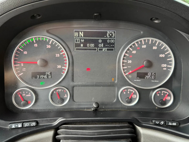 Camión caja cerrada MAN TGS 26.320 Koffer Stuuras AHK 2.500KG LBW 319.460KM! NL Truck: foto 8 Camión caja cerrada MAN TGS 26.320 Koffer Stuuras AHK 2.500KG LBW 319.460KM! NL Truck: foto 8