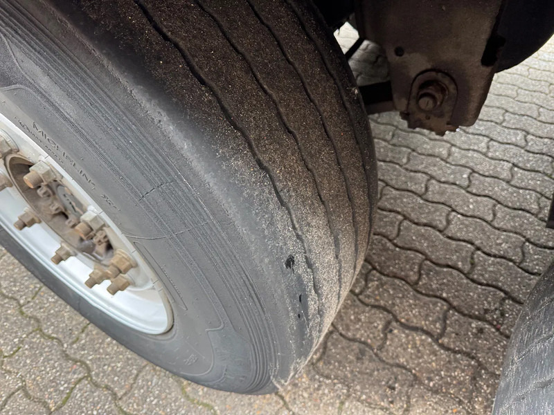 Semirremolque isotérmico Schmitz Cargobull SKO 24 5x Meatrails Rohrbahnen Fleisch Carrier Vector 1950MT: foto 18