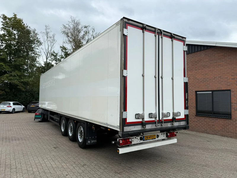 Schmitz Cargobull SKO 24 5x Meatrails Rohrbahnen Fleisch Carrier Vector 1950MT vol met vleeshaken en 2 reservewielen - Semirremolque isotérmico: foto 3 Schmitz Cargobull SKO 24 5x Meatrails Rohrbahnen Fleisch Carrier Vector 1950MT vol met vleeshaken en 2 reservewielen - Semirremolque isotérmico: foto 3