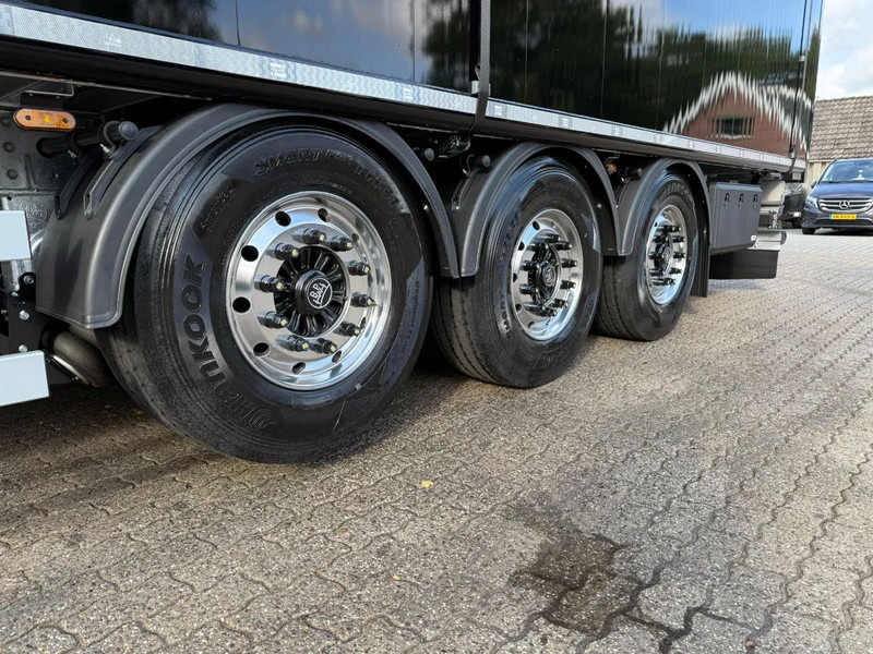 Kraker K-Force 92m3 Black, Liftas - 10MM Vloer, Afstandsbediening - Semirremolque piso movil: foto 5 Kraker K-Force 92m3 Black, Liftas - 10MM Vloer, Afstandsbediening - Semirremolque piso movil: foto 5
